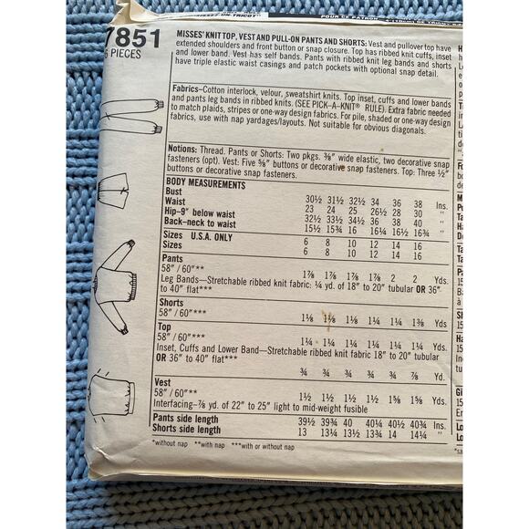 Simplicity sewing pattern  7851 knit top pant short - Picture 4 of 5